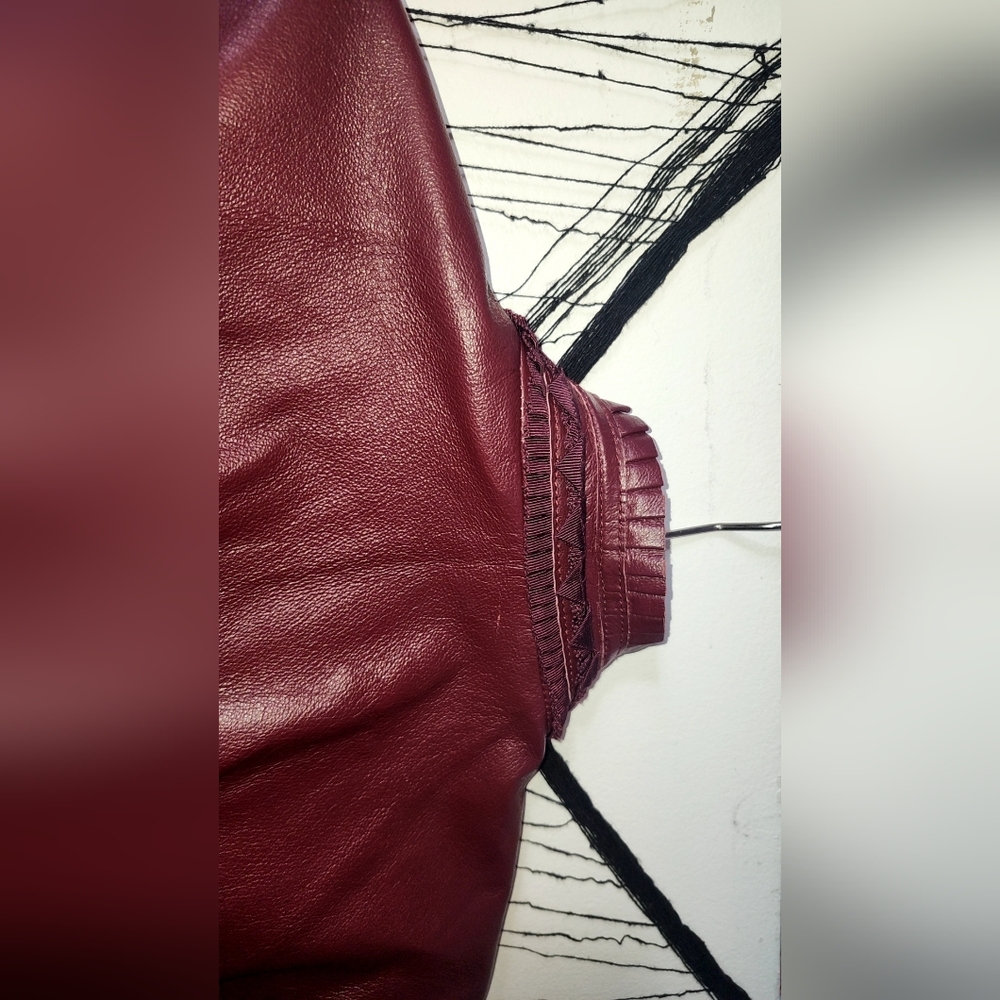 ✨️Chic Burgundy Leather Blazer Jacket✨️ - Picture 8 of 10